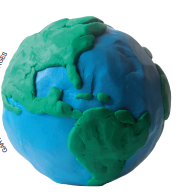 Imagem: Ilustração. O planeta Terra representado por uma esfera azul com os continentes feitos de massa de modelar. Fim da imagem.