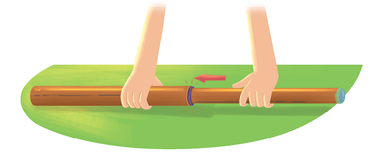 Imagem: Ilustração. Mãos de uma pessoa de pele clara, segurando um tubo na horizontal à esquerda em marrom e à direita, tubo menor, colocando para dentro do maior, com flecha vermelha para à esquerda.  Fim da imagem.