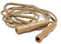 Imagem: Fotografia. Uma corda de pular marrom. Fim da imagem.
