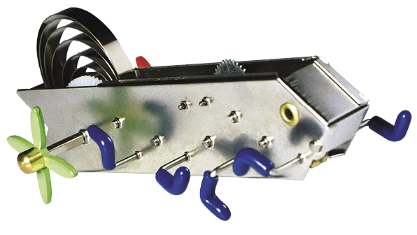 Imagem: Fotografia. Brinquedo com formato de inseto. No centro há uma estrutura comprida de metal prateado e na parte de trás há metais curvos. Nas laterais há patas azuis e uma flor verde. Fim da imagem.