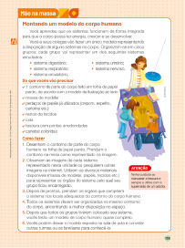 Imagem: Ilustração. Exemplifica como será a seção Mão na massa. Página composta por textos e imagens. Fim da imagem.